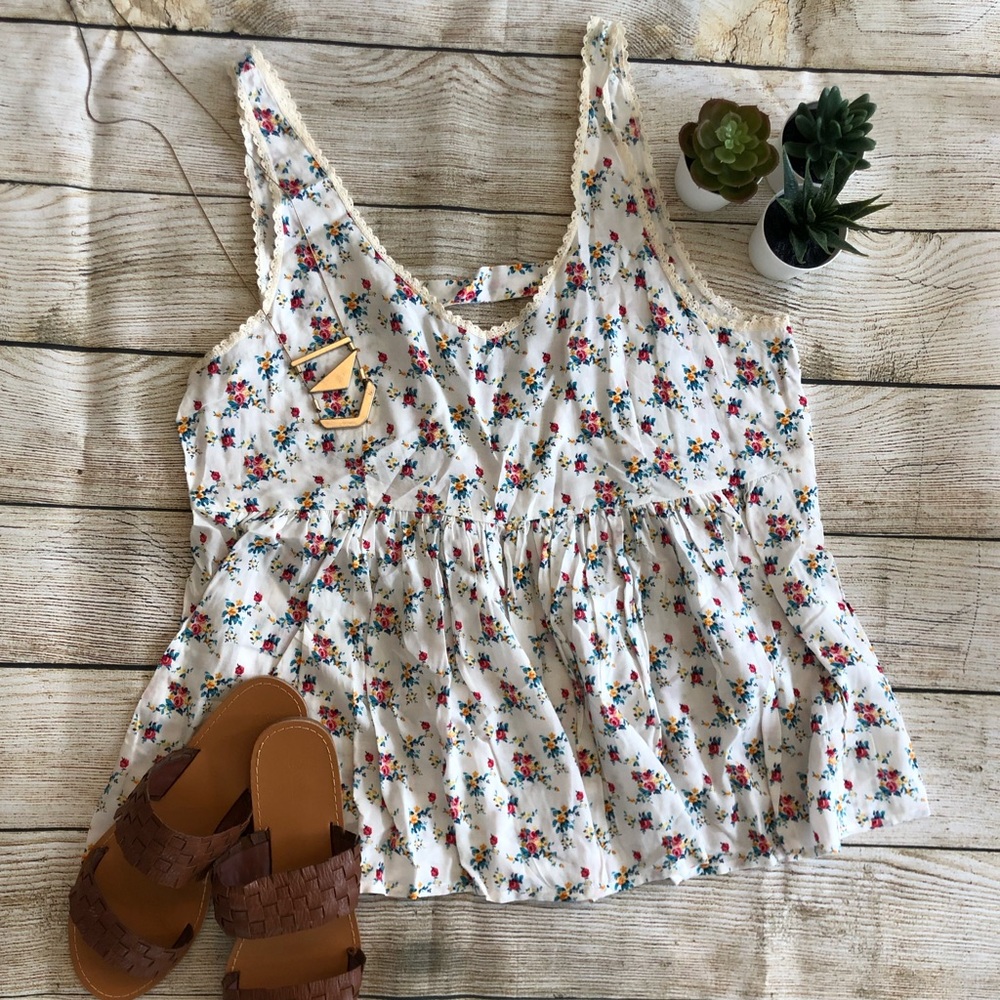 Floral ruffle tank